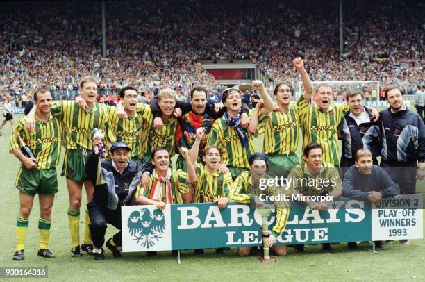 English League Division Two Play Off Final at Wembley Stadium. West Bromwich Albion 3 v Port Vale 0. The victorious West Brom team celebrate with the...