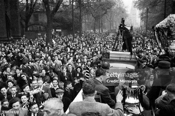 The Derby County team return home with the FA Cup trophy following their victory over Charlton Athletic in the Final at Wembley. Picture shows: the...
