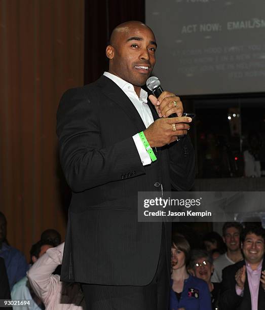 Personality Tiki Barber attends the 2009 Robin Hood Foundation's Food For Good Event at the M2 Ultra Lounge on November 12, 2009 in New York City.