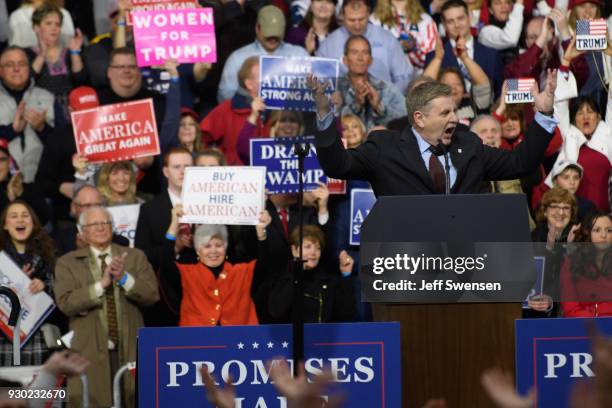 Republican congressional candidate Rick Saccone speaks to supporters at the Atlantic Aviation Hanger on March 10, 2018 in Moon Township,...