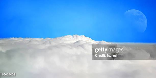 imoon and clouds - half moon position stock pictures, royalty-free photos & images