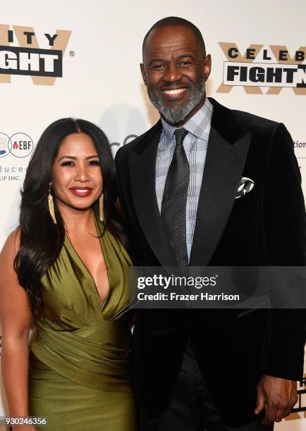 Leilani Mendoza and Brian McKnight attend Celebrity Fight Night XXIV on March 10, 2018 in Phoenix, Arizona.