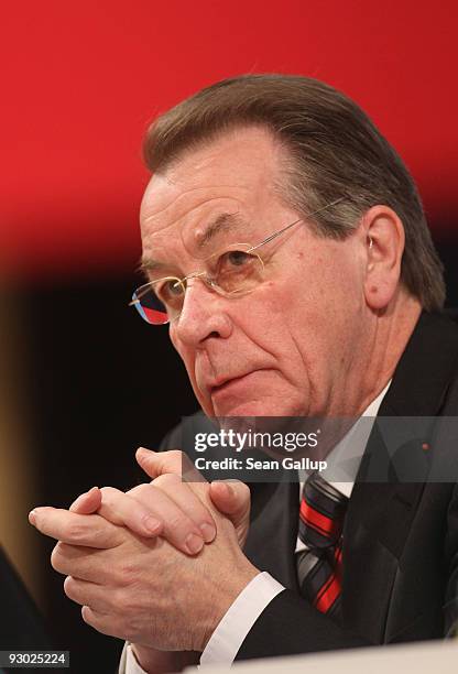 Franz Muentefering, outgoing Chairman of the German Social Democratic Party , attends the SPD party congress on November 13, 2009 in Dresden,...