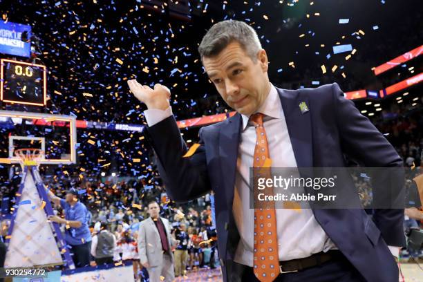 Head coach Tony Bennett of the Virginia Cavaliers reacts after defeating the North Carolina Tar Heels 71-63 during the championship game of the 2018...