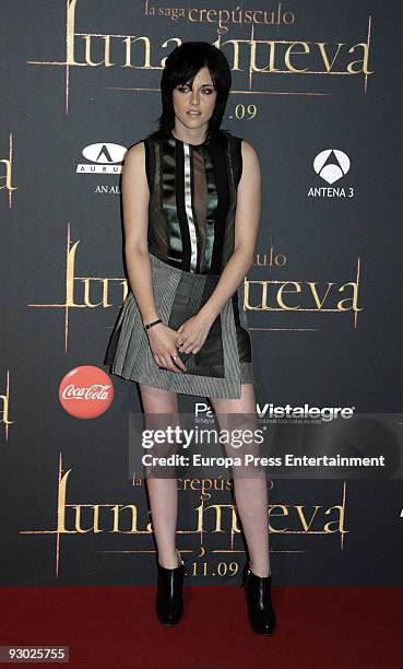 Kristen Stewart attends a 'Twilight Saga: New Moon' fan event on November 12, 2009 in Madrid, Spain.