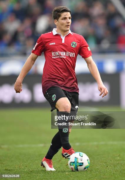 Pirmin Schwegler of Hannover in action during the Bundesliga match between Hannover 96 and FC Augsburg at HDI-Arena on March 10, 2018 in Hanover,...
