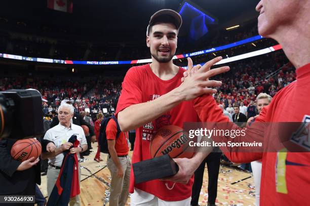 Dusan Ristic Center Dusan Ristic Photos and Premium High Res Pictures - Getty Images