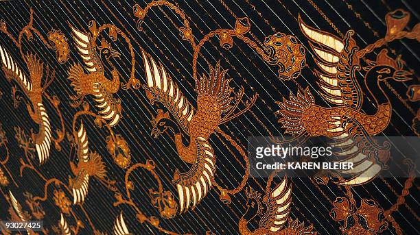 Batik patterned textiles collected by US President Barack Obama's mother, Ann Dunham, are displayed on August 5, 2009 at the Textile Museum in...