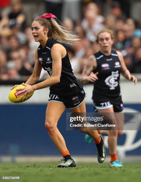 Jessica Kennedy of the Blues controls the ball during the round six AFLW match between the Carlton Blues and the Melbourne Demons at Ikon Park on...