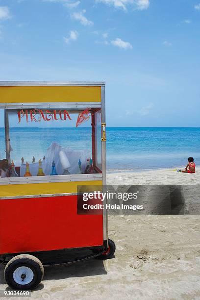 ice cream stand on the beach, luquillo beach, puerto rico - luquillo stock-fotos und bilder