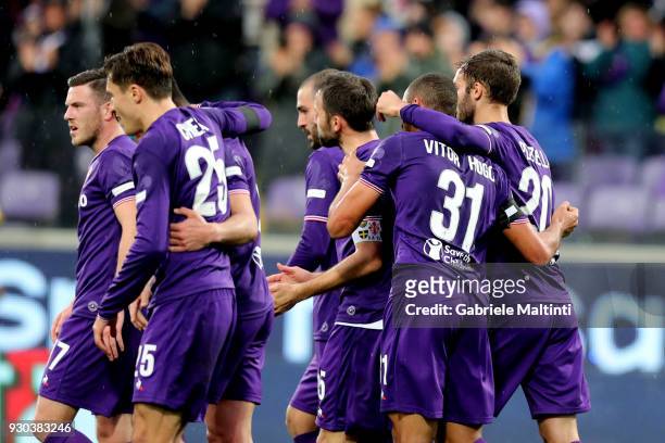Bruno Gaspar of ACF Fiorentina celebrates after scoring a goal during the serie A match between ACF Fiorentina and Benevento Calcio at Stadio Artemio...