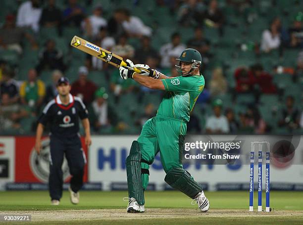 Graeme Smith of South Africa hits out during the Twenty20 International match between South Africa and England at the Wanderers on November 13, 2009...