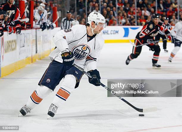 Patrick O'Sullivan of the Edmonton Oilers handles the puck against the Ottawa Senators at Scotiabank Place on November 10, 2009 in Ottawa, Canada.