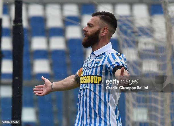 Mirco Antenucci of Spal celebrates after scoring the opening goal during the Serie A match between US Sassuolo and Spal at Mapei Stadium - Citta' del...