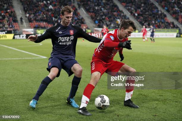 Peet Bijen of FC Twente, Lukas Gortler of FC Utrecht during the Dutch Eredivisie match between FC Utrecht and FC Twente at the Galgenwaard Stadium on...