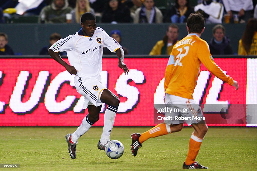 Western Conference Championship - Houston Dynamo v Los Angeles Galaxy