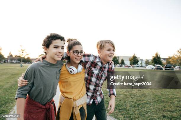 teens having fun - 10-15 2004 stock pictures, royalty-free photos & images