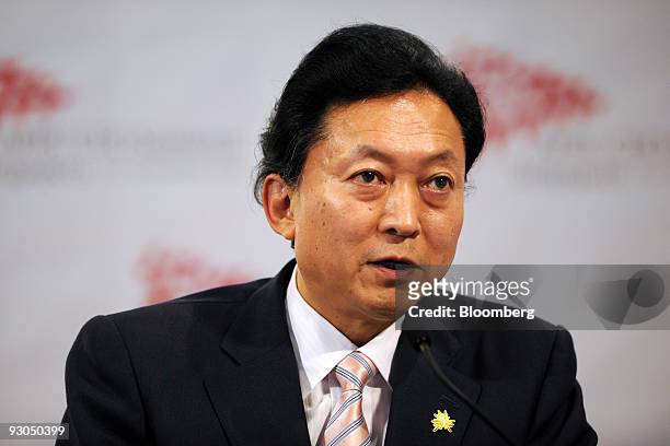 Yukio Hatoyama, Japan's prime minister, speaks at a session of the Asia Pacific Economic Cooperation CEO Summit, in Singapore, on Saturday, Nov. 14,...