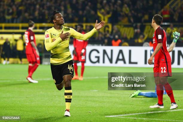 Michy Batshuayi of Dortmund celebrates his team's second goal during the Bundesliga match between Borussia Dortmund and Eintracht Frankfurt at Signal...