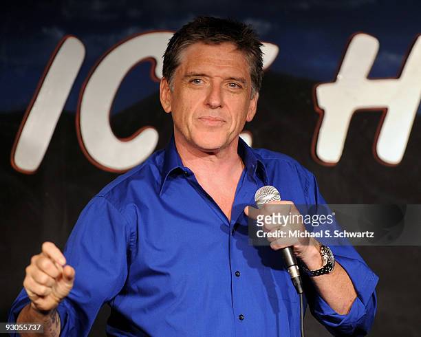 Television host/comedian Craig Ferguson does a surprise performance at The Ice House Comedy Club on November 13, 2009 in Pasadena, California.