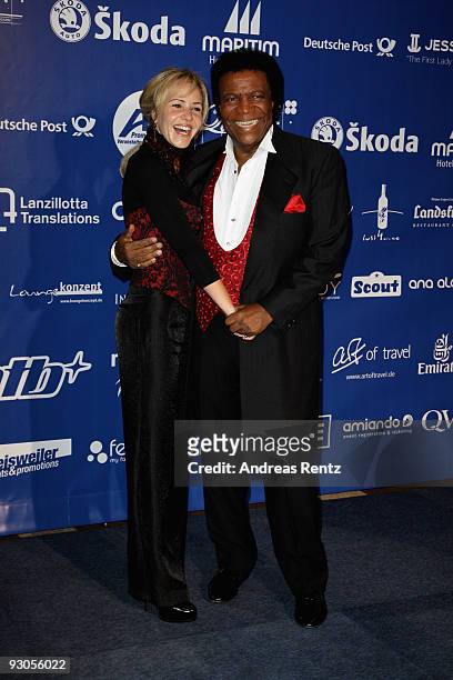 Roberto Blanco and partner Luzandra Strassburg attend the Unesco Charity Gala 2009 at the Maritim Hotel on November 14, 2009 in Dusseldorf, Germany.