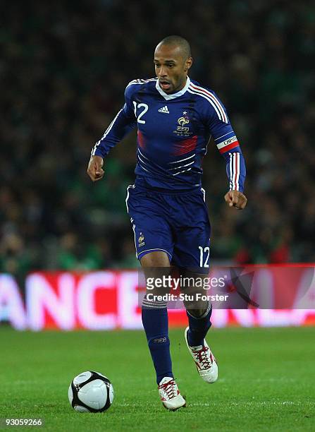 France forward Thierry Henry races towards goal during the FIFA 2010 World Cup Qualifier play off first leg between Republic of Ireland and France at...