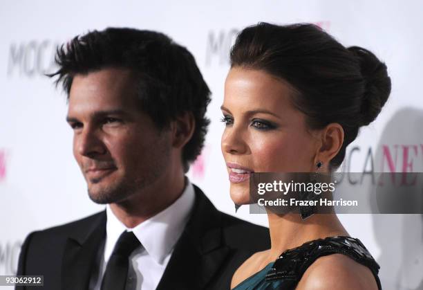 Director Len Wiseman and actress Kate Beckinsale arrive at the MOCA New 30th Anniversary Gala on November 14, 2009 in Los Angeles, California.