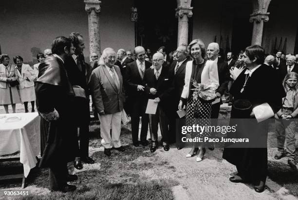 Delivery of the Cervantes Award to Rafael Alberti "From left to right: Javier Solana, minister of Culture; King Juan Carlos I; Rafael Alberti, poet;...