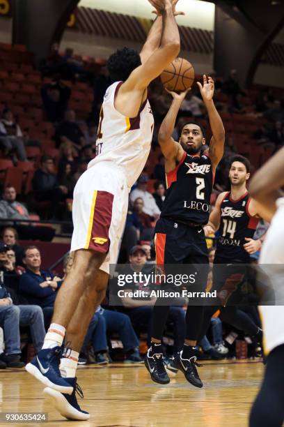 John Gillon of the Erie BayHawks shoots the ball against the Canton Charge on March 11, 2018 at Canton Memorial Civic Center in Canton, Ohio. NOTE TO...