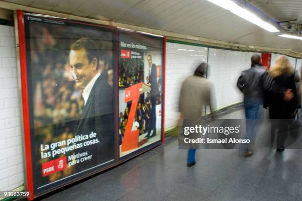 February 14, 2008. Madrid, Spain. Socialist Party electoral campaign ads in the Madrid Subway. The image of the spanish president, Jose Luis...