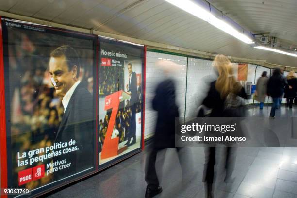 February 14, 2008. Madrid, Spain. Socialist Party electoral campaign ads in the Madrid Subway. The image of the spanish president, Jose Luis...