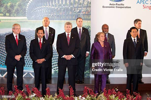 Australia's Prime Minister Kevin Rudd, Brunei Sultan Hassanal Bolkiah, Canada's Prime Minister Stephen Harper, Chile's President Michelle Bachelet,...