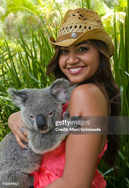 Jessica Mauboy cuddlles a koala during Steve Irwin Day celebrations at Australia Zoo on November 15, 2009 in Sunshine Coast, Australia.