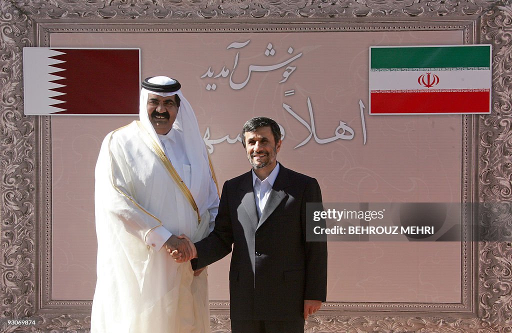 Iranian President Mahmoud Ahmadinejad (R
