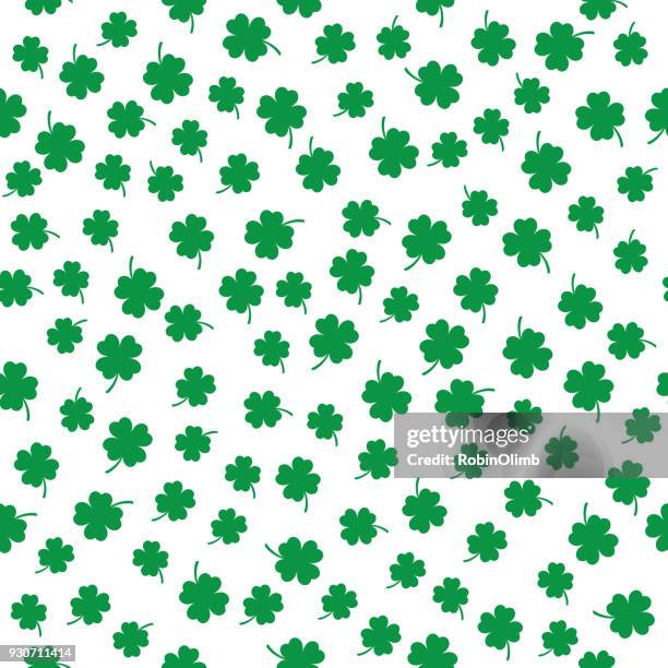 ilustraciones, imágenes clip art, dibujos animados e iconos de stock de poco cuatro tréboles de patrones sin fisuras de la hoja - trébol de cuatro hojas