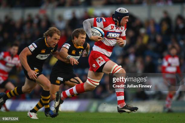 Dave Attwood of Gloucester runs for the line during the LV Anglo Welsh Cup match between London Wasps and Gloucester at Adams Park on November 15,...