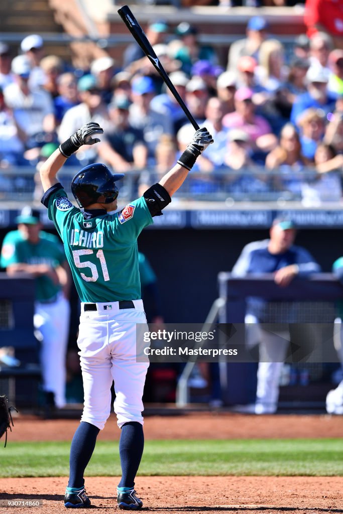 Seattle Mariners v Cincinnati Reds