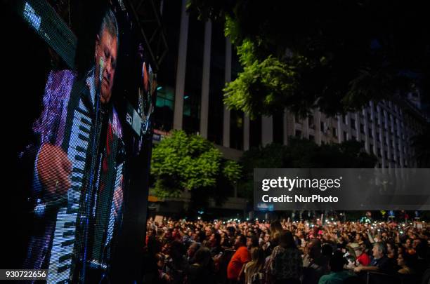 Show of the band Argentina 'Los Palmeras' in conjunction with the Philharmonic of the province of Santa Fe. The Recital was held in the center of the...