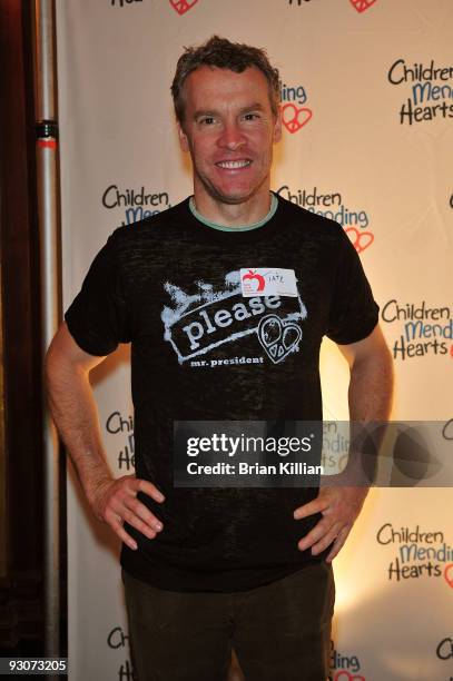 Actor Tate Donovan attends the Children Mending Hearts "Please Mr. President" workshop at the Prince George Ballroom on November 15, 2009 in New York...