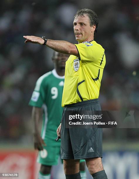 Referee Nartin Vazquez gestures during the FIFA U17 World Cup Final between Switzerland and Nigeria at the Abuja National Stadium on November 15,...