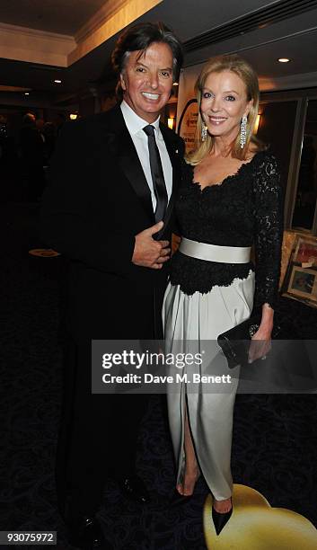 Richard and Jackie Caring attend the Variety Club Showbiz Awards, at the Grosvenor House, on November 15, 2009 in London, England.