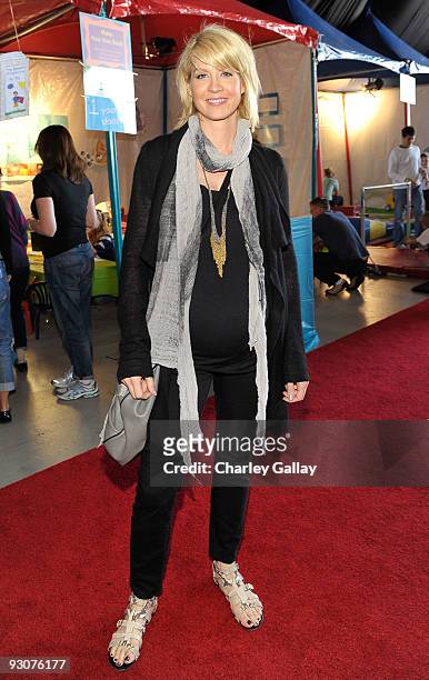 Actress Jenna Elfman attends P.S. Arts Express Yourself 2009 at Barker Hangar at the Santa Monica Airport on November 15, 2009 in Santa Monica,...