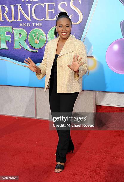 Actress Jenifer Lewis attends the premiere of ''The Princess And The Frog'' at Walt Disney Studios on November 15, 2009 in Burbank, California.