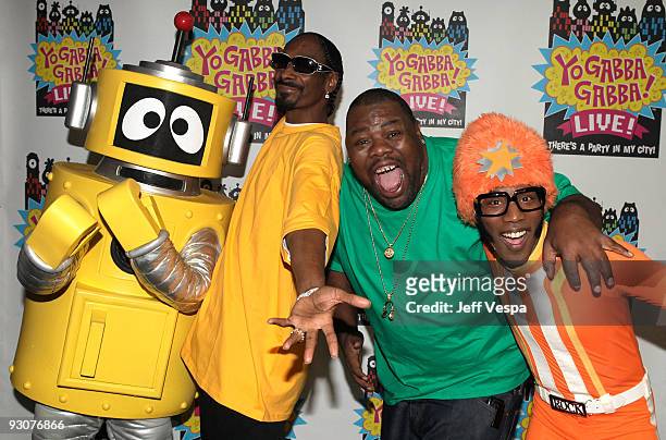Rappers Snoop Dogg and Biz Markie pose with characters Plex and DJ Lance Rock during the Yo Gabba Gabba! : "There's A Party In My City" Live at The...