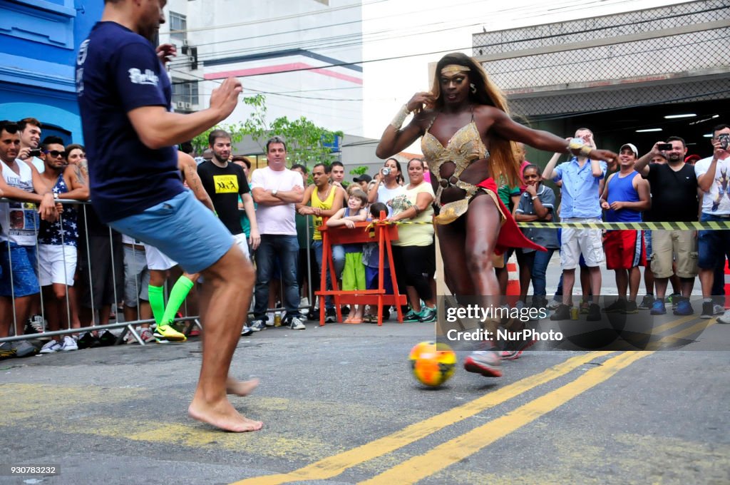 Drag Queens play open-air football