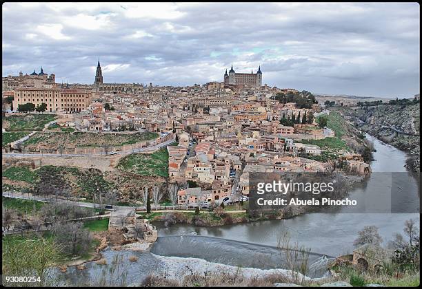 toledo (spain) vista parcial - abuela stock pictures, royalty-free photos & images