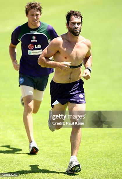 Dean Solomon of the Dockers runs a time trial during a Fremantle Dockers AFL training session at Fremantle Oval on November 16, 2009 in Perth,...