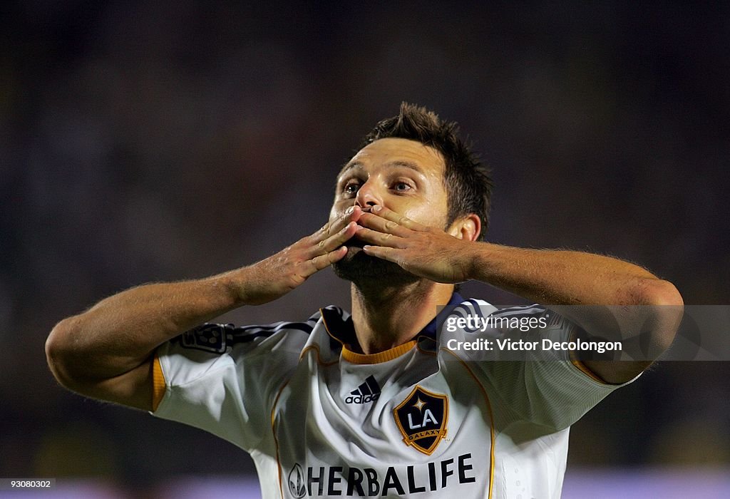 2009 MLS Western Conference Championship: Houston Dynamo v Los Angeles Galaxy