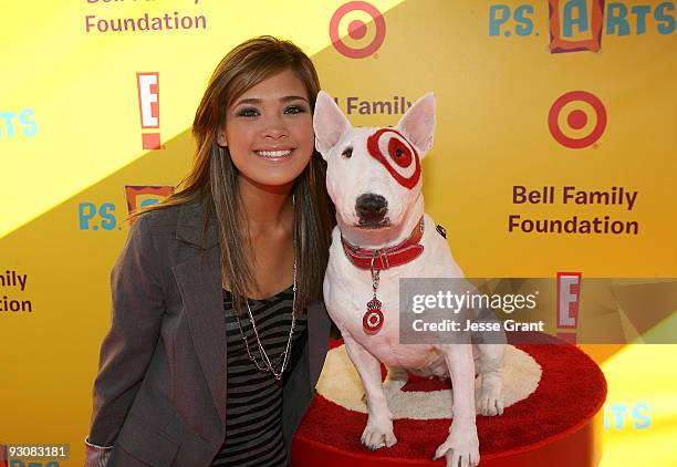 Actress Nicole Anderson attends the P.S. ARTS ''Express Yourself 2009'' at Barker Hangar on November 15, 2009 in Santa Monica, California.