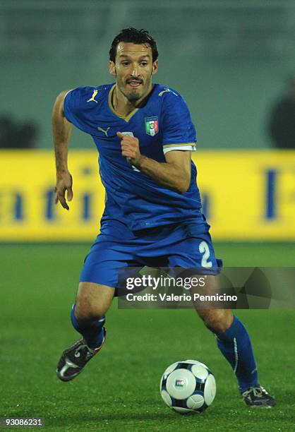 Gianluca Zambrotta of Italy in action during the international friendly match between Italy and Holland at Adriatico Stadium on November 14, 2009 in...